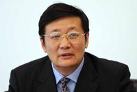 楼继伟：适当加大积极财政政策力度 加强政策预调微调